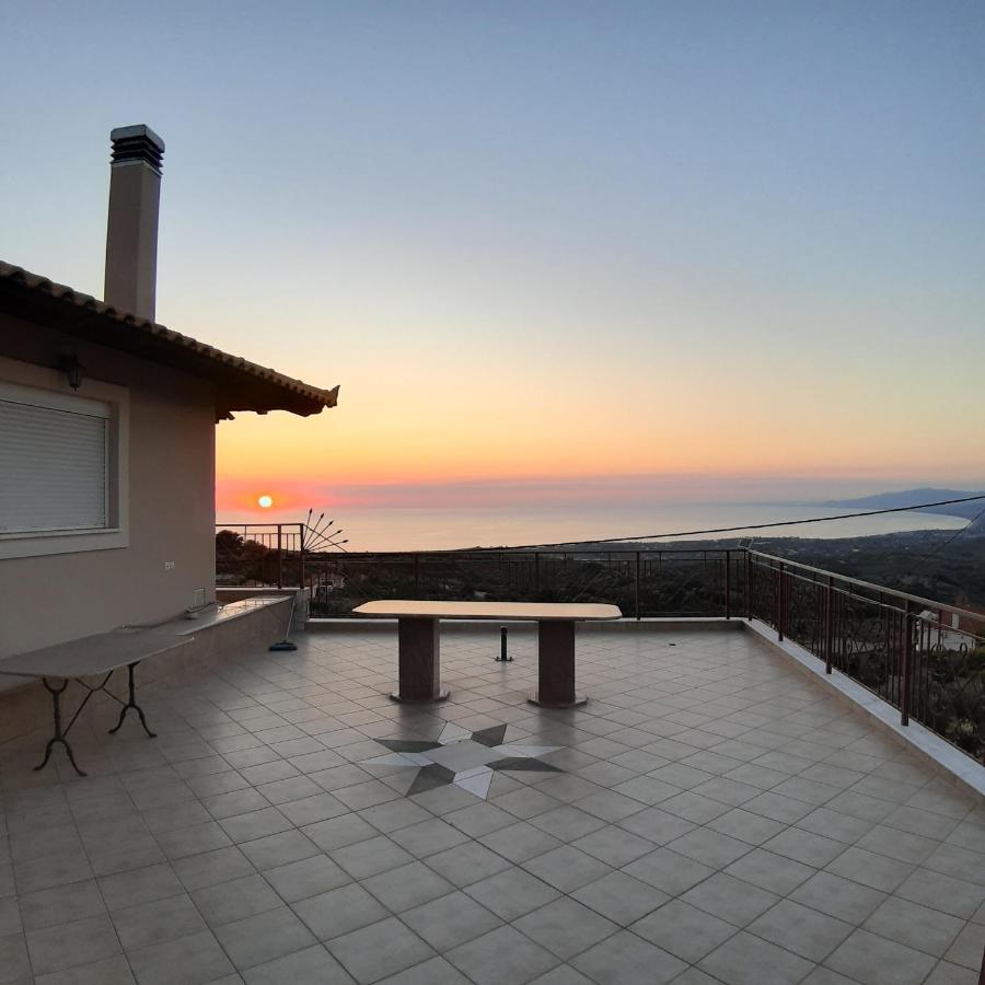 -Tsiakos Apartment- In Vryses Kyparissia Buitenkant foto
